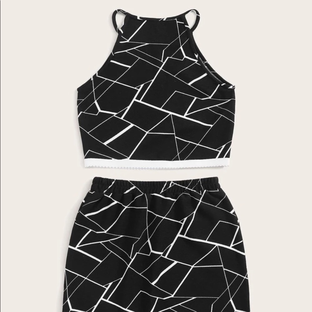 Plus size print cami top & asymmetrical hem skirt